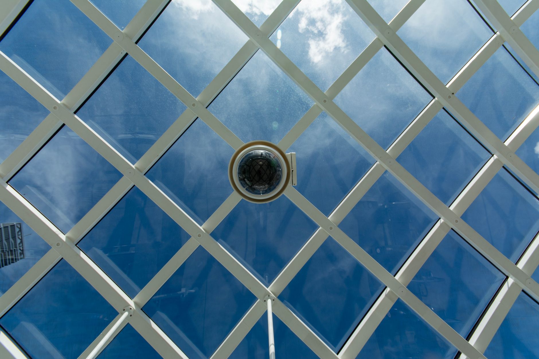 Server di elaborazione dati e infrastrutture di memorizzazione in cloud